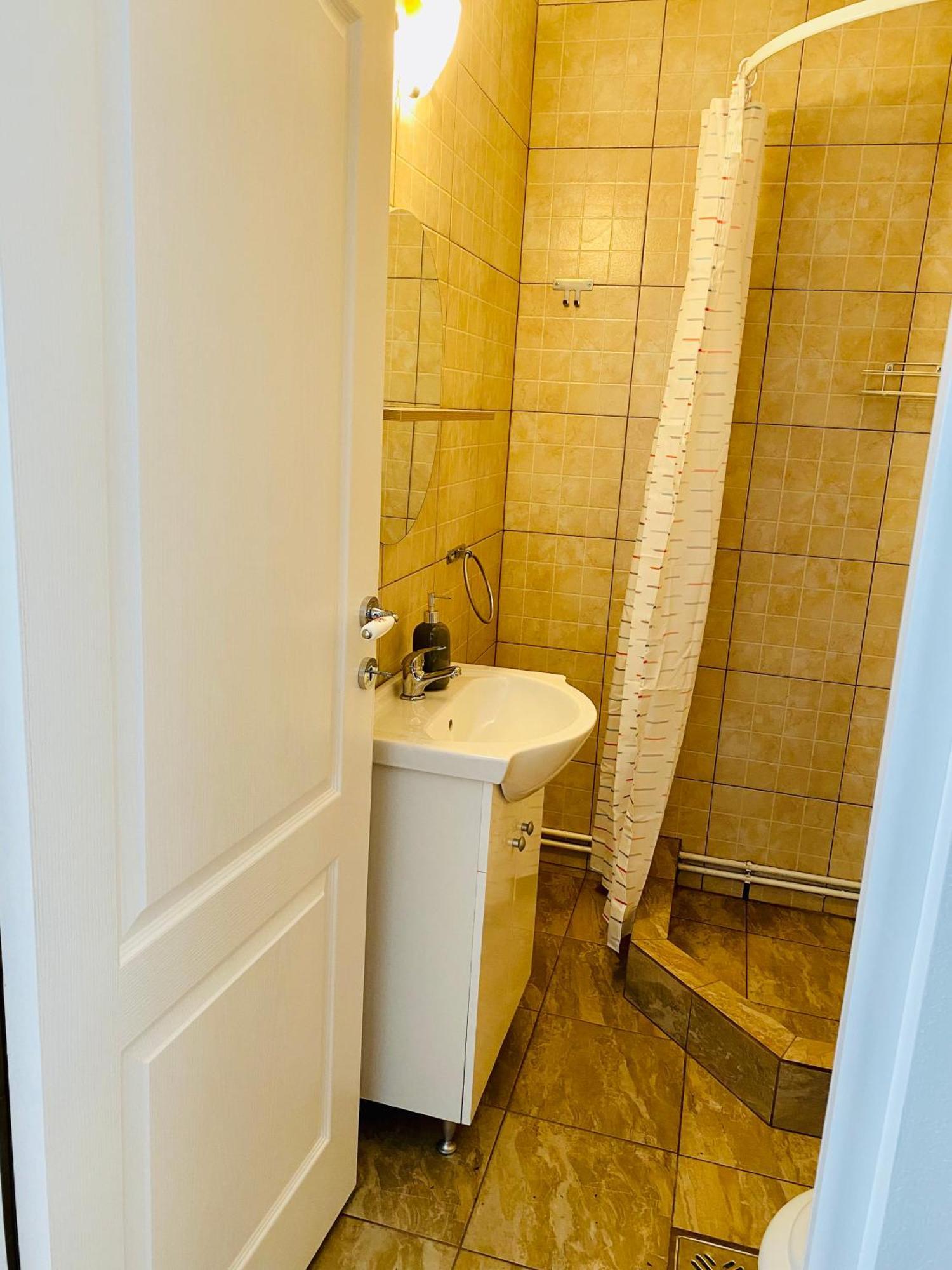Casa Victoria Hotel คือร์ตีโชอารา ภายนอก รูปภาพ